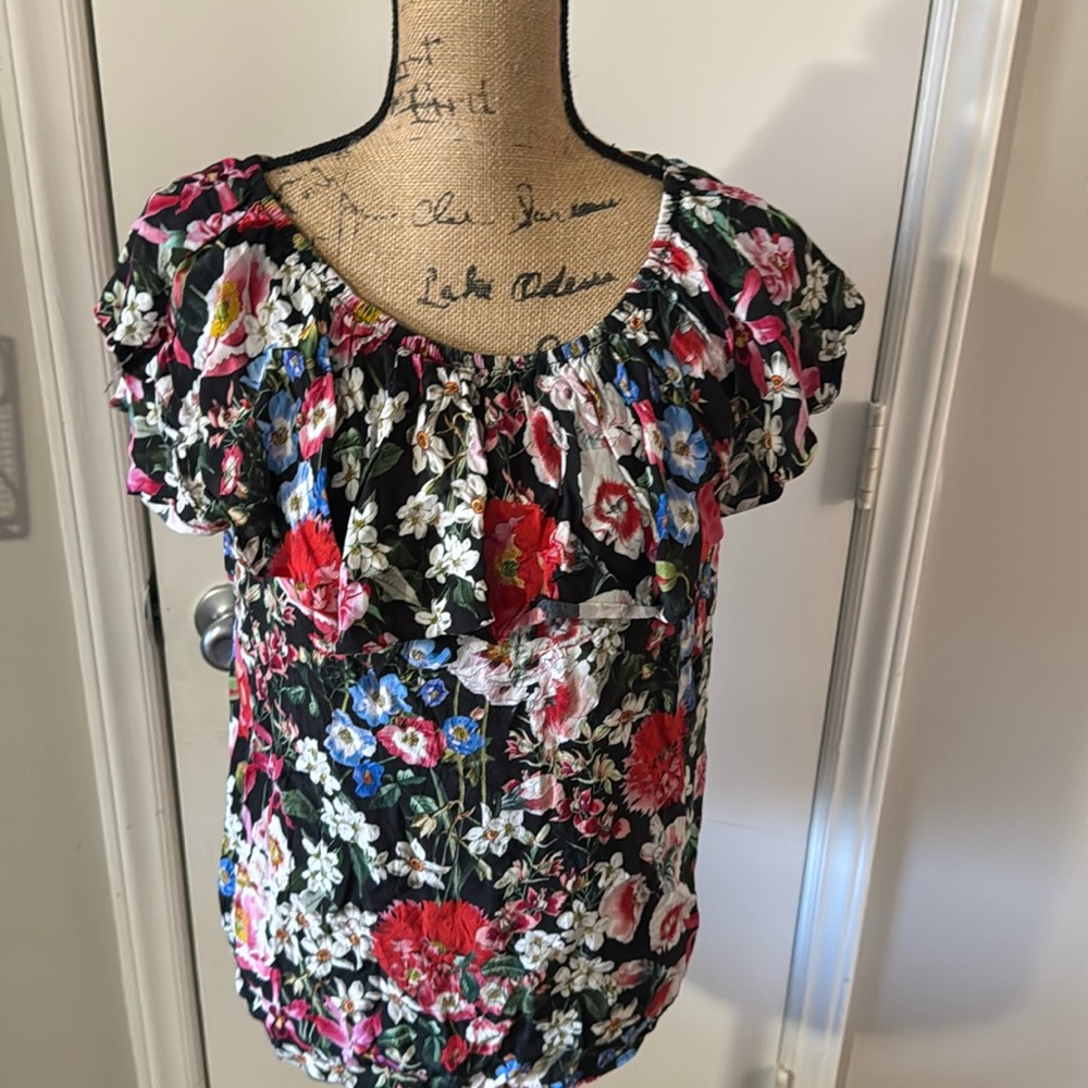 Zara woman size medium top